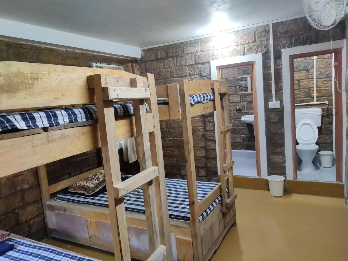 The Rustic Cottage - Homestay Cherrapunji Extérieur photo