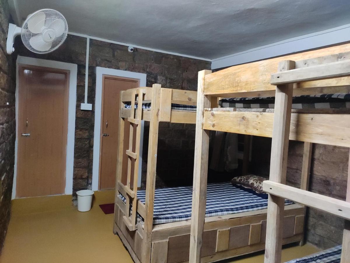 The Rustic Cottage - Homestay Cherrapunji Extérieur photo
